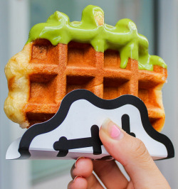 japanesefoodlover: Matcha Waffle by PipsqueakPion33r on Flickr.