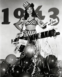 miss-flapper:  Dona Drake ringing in 1943 with a bang. 