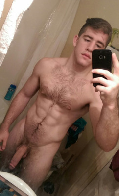 hotamateurcock:  Hairy muscle stud with a hot cock