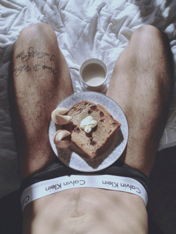muscle-love:  Half naked man, breakfast food, and fortune cookies….this