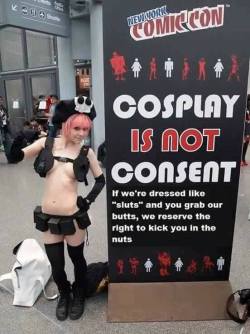 cosplaygonewild:  Grab her and your ass is grass