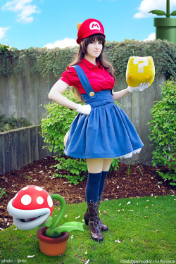 pixalry:  Lady Mario Cosplay - by Li Kovacs