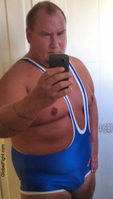 wrestlerswrestlingphotos:  big chunky hunky grappler man
