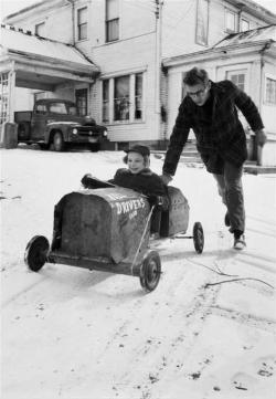 daddyslittleflame:  James Dean with his cousin Markie.Indiana,