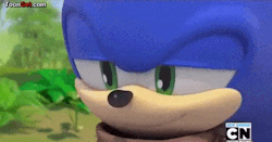 radicalruster:  A gif for all those fangirls who want Sonic making