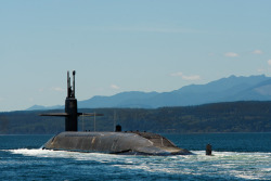 ssn-ssbn:  photoyage:  PUGET SOUND, Wash. (July 28, 2015) The
