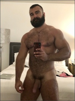 carson-bear:Slurp n Nuzzlefollow +  carson-bear.tumblr.com 