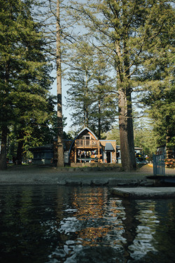 thelocalwanderer:Lake days.