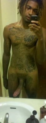 st8hoodshit:  theblackclarkkent:  Tatted And Hung! How Y’all