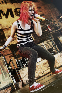 I'm a beautiful wreck... a colorful mess.
