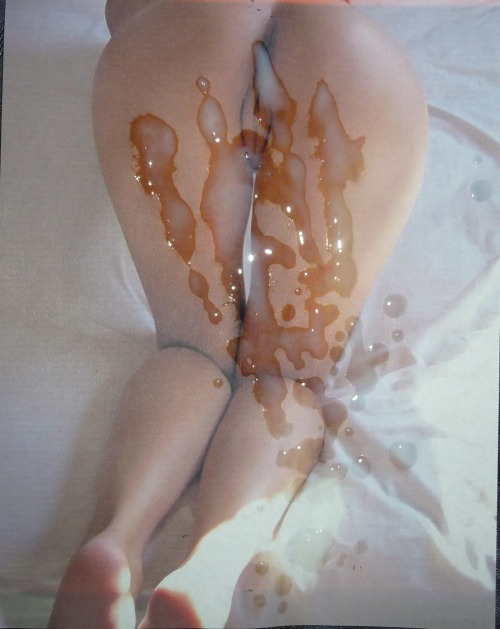 cum-on-your-pics:  http://www.reddit.com/user/surfergirl23/ 
