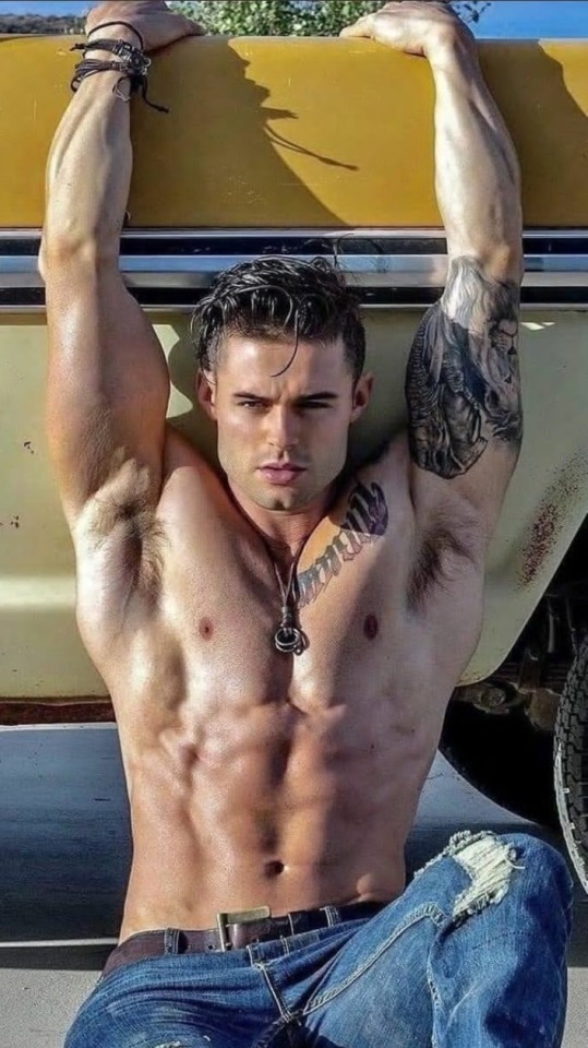 notdrunkenough:beautifulsexymens:leo1964fan:🧡 Follow &