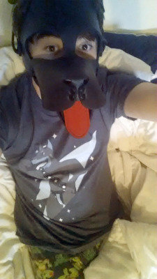 orangehares:  The pup shirt I designed turned up! Really happy