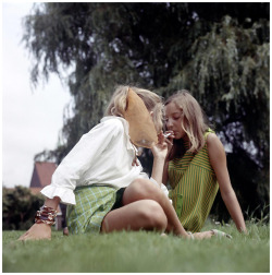 theswinginsixties:  Teenagers smoking in the grass 1969. Photo