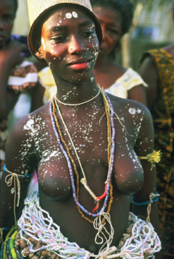 See more beautiful African girls on Native Nudity.