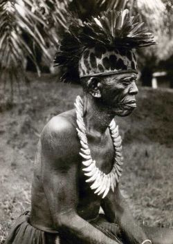 congo-mondele:  Chief from the Yanonghe, Lokele tribe.Congo,1937.