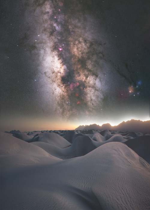 amazinglybeautifulphotography:I got lost barefoot in the dunes