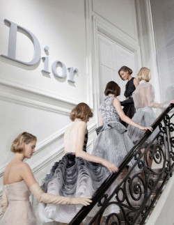 wink-smile-pout:  Backstage at Christian Dior Haute Couture Spring