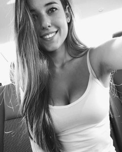 Angie Varona Picture Gallery