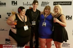 hotfattygirl:  A few photos from my last night at FetishCon!