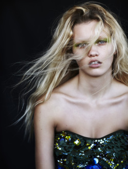 billykidd:  Maggie Laine was shot by Billy Kidd for Italian Vogue