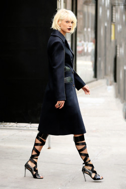 swiftgallery:  Leaving a building in New York City, New York
