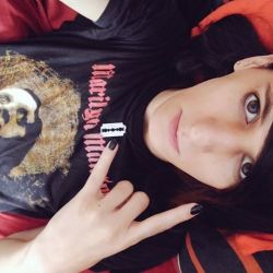 Emo shit at 1pm good morning xd Yes i sleep with Manson tshirt