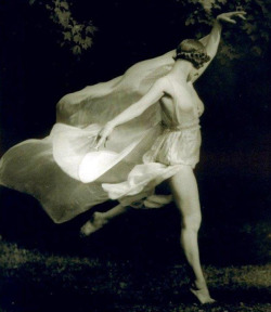  Isadora Duncan by Arnold Genthe c.1926 