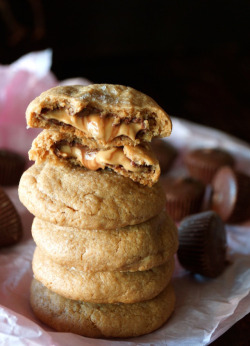 cake-stuff:  Double Peanut Butter Cup Stuffed Cookies sourceMore