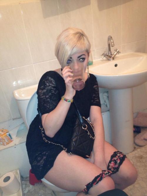 dimitrivegas:  I have to poop