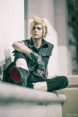 moderatelyokaycosplay:  HAPPY BIRTHDAY PROMPTO!Photo by @theendofsomethingbeautiful!