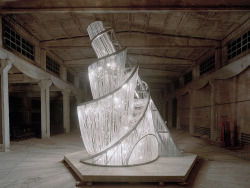 likeafieldmouse:  Ai Weiwei - A Fountain of Light (2007) 