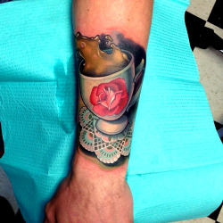 thievinggenius:  Tattoo done by Timmy B.