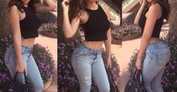 Just Pinned to Cute girls in jeans: girls in tight jeans 28 These