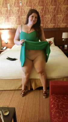 voluptuouswedgeluvr:  Voluptuous WedgeLuvr Click Here For More
