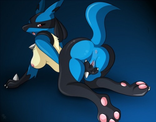 pokemonhentaiuniverse:  Okay, hereâ€™s some Lucario Pokemorph :3