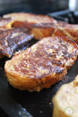 bkfst:  (via Vanilla Eggnog French Toast.)