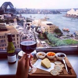 awesomeagu:  Breakfast in Australia