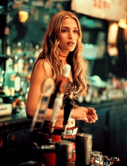 decadesfashion:  Piper Perabo in Coyote Ugly (2000)