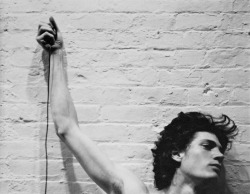 blackpicture:  Robert Mapplethorpe Self-portrait with trip cable