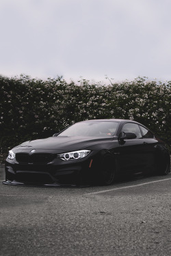 envyavenue:  Murdered Out M4