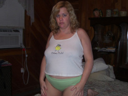 #hotmoms #milfs #hornywives