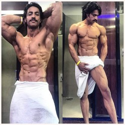 hotnsexymale:Thakur Anoop Singh