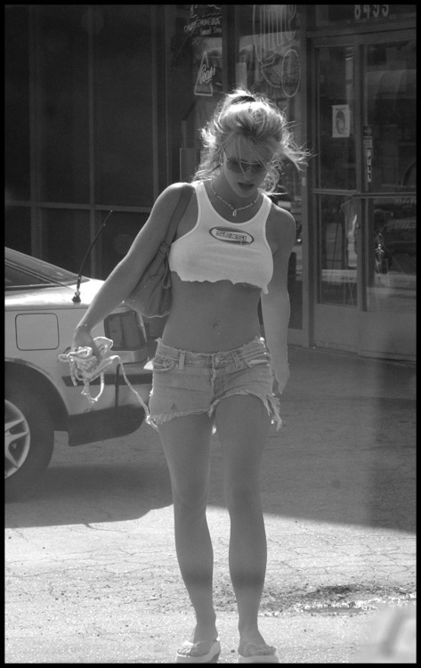 lostpolaroids:Britney Spears in Venice Beach, Los Angeles; July