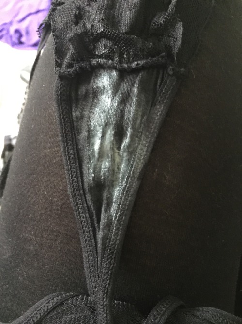cassiesdirtylaundry:  Had a cancellation so this pair is well worn and ready to be posted 
