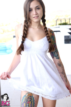 everythingdimples:  shot a set for suicidegirls with Sunnie Rizzolo!