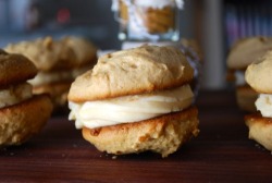cake-stuff:  peanut butter whoopie pies with salted honey vanilla