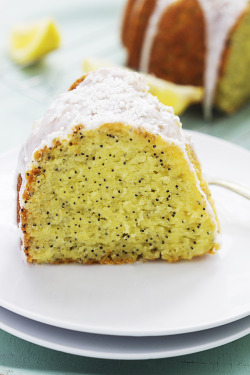 do-not-touch-my-food:  Lemon Poppyseed Bundt Cake