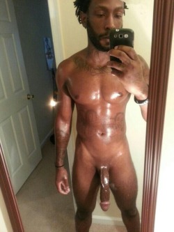 myxxxohxxxmyxxx2:  Oh my  Please follow!: http://nudeselfshots-blackmen.tumblr.com