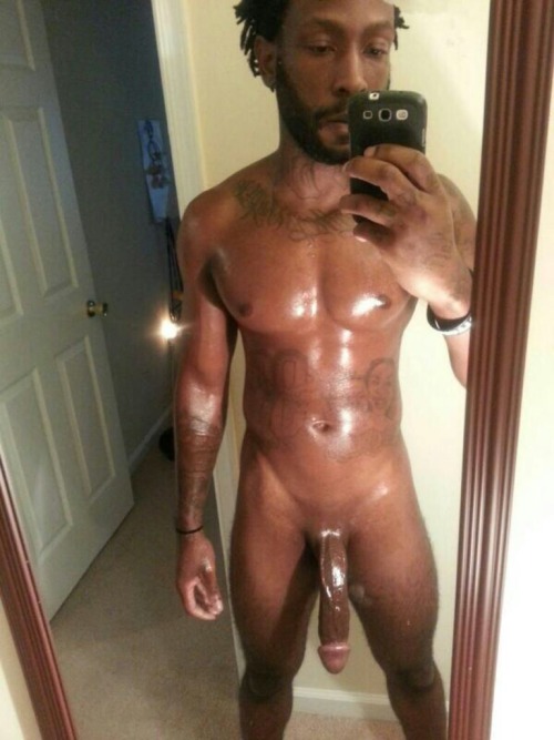 myxxxohxxxmyxxx2:  Oh my  Please follow!: http://nudeselfshots-blackmen.tumblr.com Reblogged from: nudeselfshots-blackmen